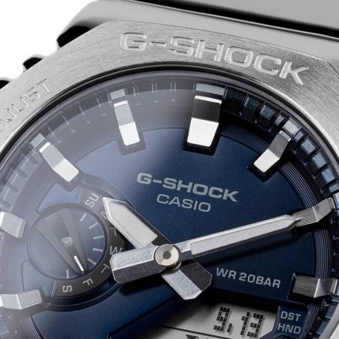 Zegarek Casio G-Shock GM-2110D-2BER